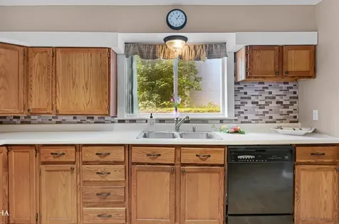 210 South Ben Street Plano IL 60545