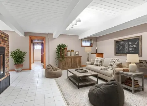 210 South Ben Street Plano IL 60545