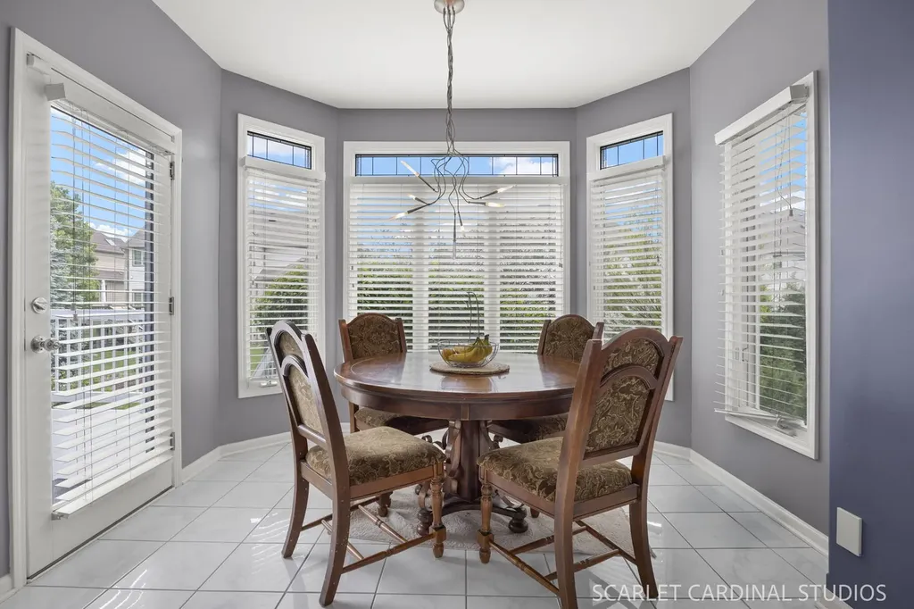 2239 Hillsboro Lane Naperville IL 60564