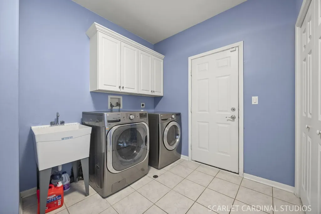 2239 Hillsboro Lane Naperville IL 60564