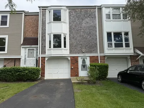 1927 Governors Lane Hoffman Estates IL 60169