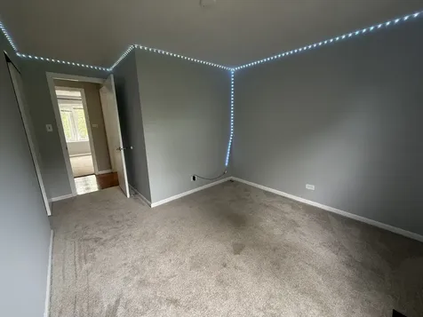 1927 Governors Lane Hoffman Estates IL 60169