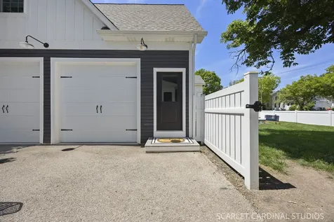 27 North Lincoln Street Batavia IL 60510