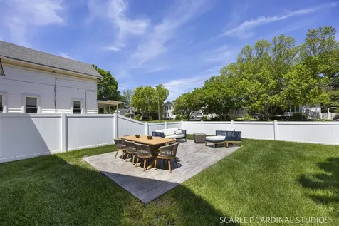 27 North Lincoln Street Batavia IL 60510