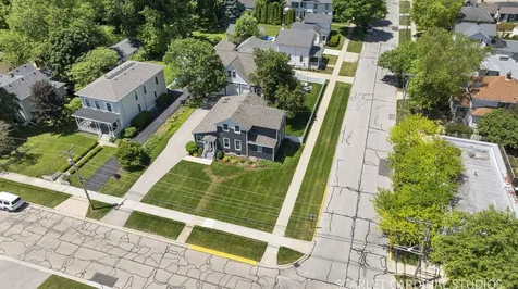 27 North Lincoln Street Batavia IL 60510