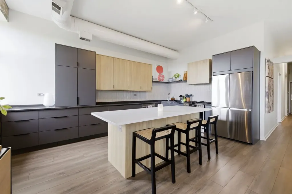 2101 West Rice Street Chicago IL 60622