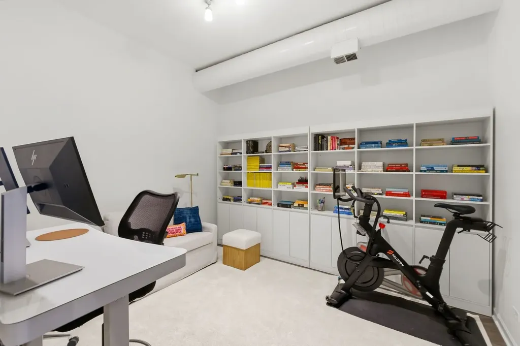 2101 West Rice Street Chicago IL 60622