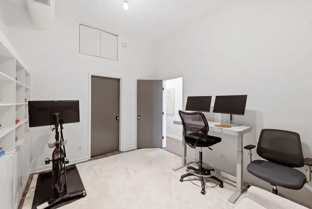 2101 West Rice Street Chicago IL 60622