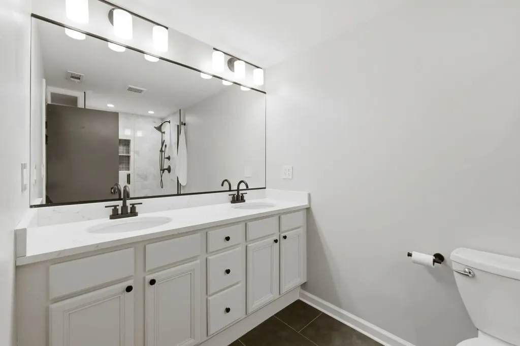 2101 West Rice Street Chicago IL 60622