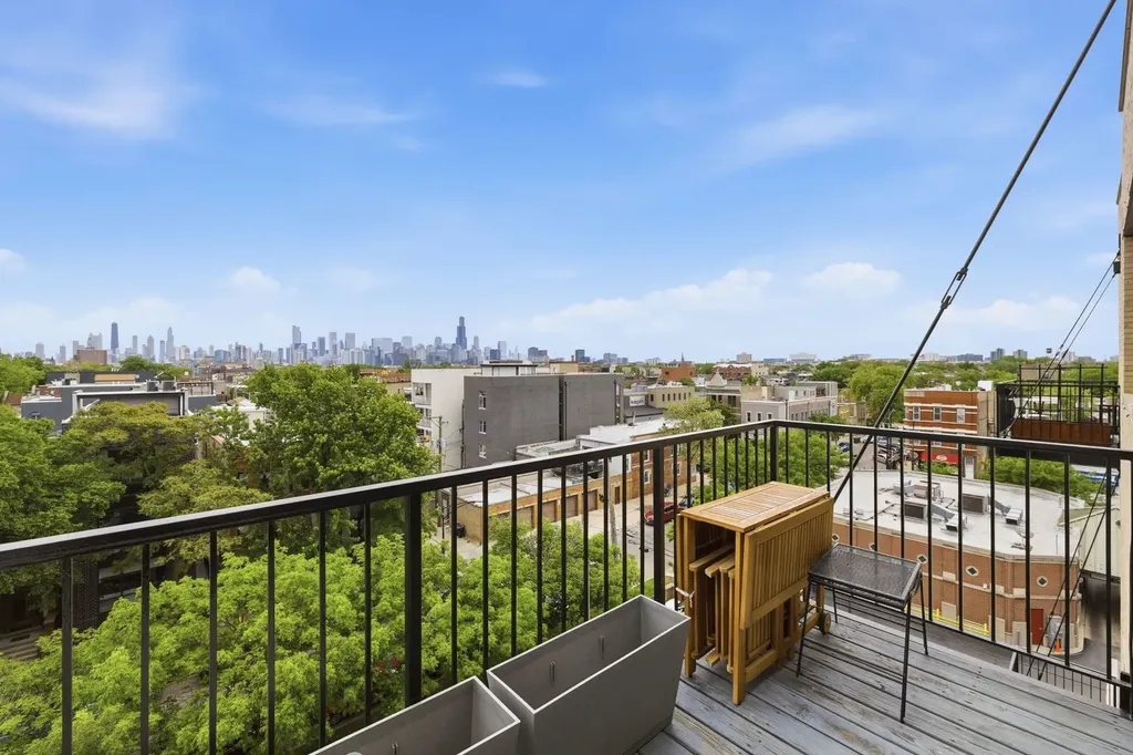 2101 West Rice Street Chicago IL 60622