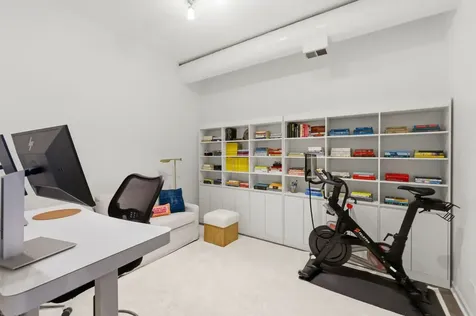 2101 West Rice Street Chicago IL 60622