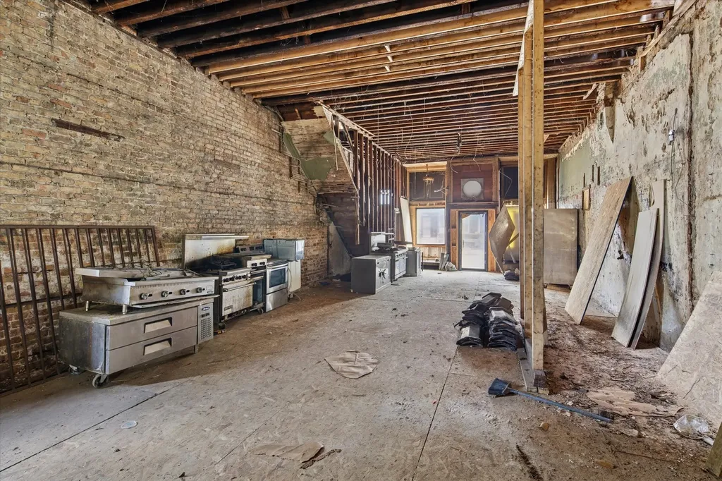 816 South California Avenue Chicago IL 60612