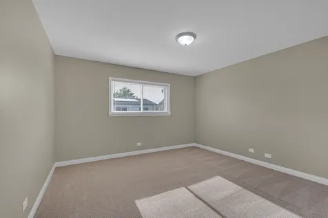 9272 North Home Terrace Des Plaines IL 60016