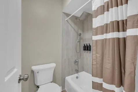 9272 North Home Terrace Des Plaines IL 60016