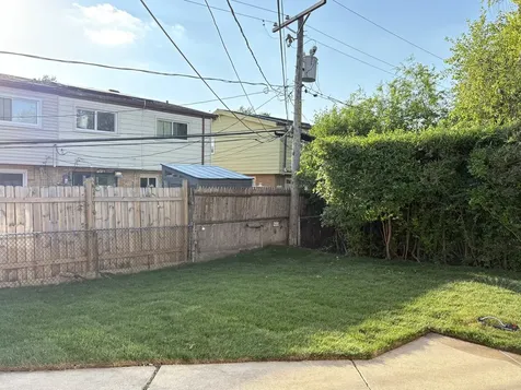 9272 North Home Terrace Des Plaines IL 60016