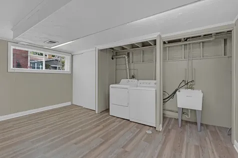 9272 North Home Terrace Des Plaines IL 60016