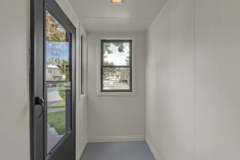 9272 North Home Terrace Des Plaines IL 60016