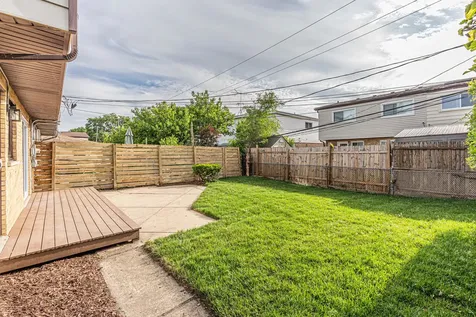 9272 North Home Terrace Des Plaines IL 60016