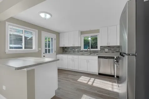 9272 North Home Terrace Des Plaines IL 60016
