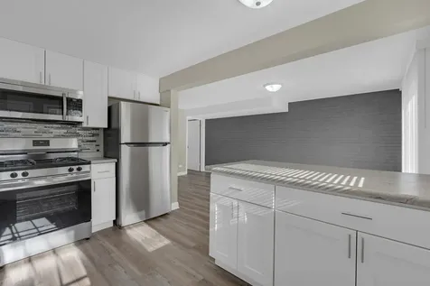 9272 North Home Terrace Des Plaines IL 60016