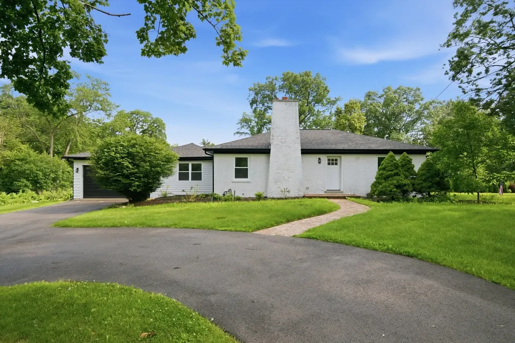 75 Brookdale Lane Palatine IL 60067