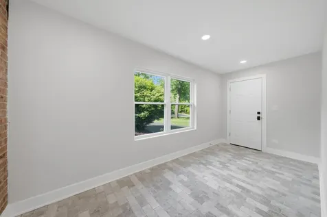 75 Brookdale Lane Palatine IL 60067