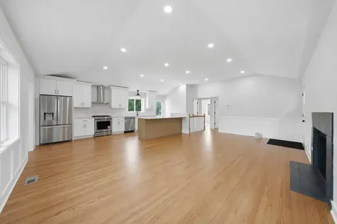 75 Brookdale Lane Palatine IL 60067