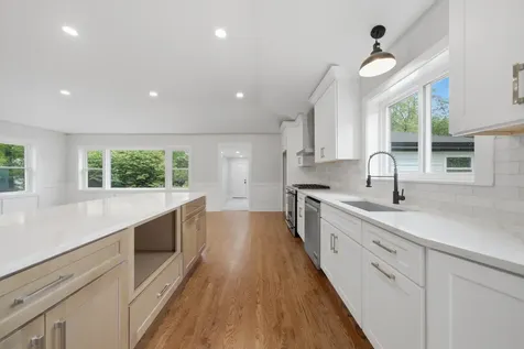 75 Brookdale Lane Palatine IL 60067