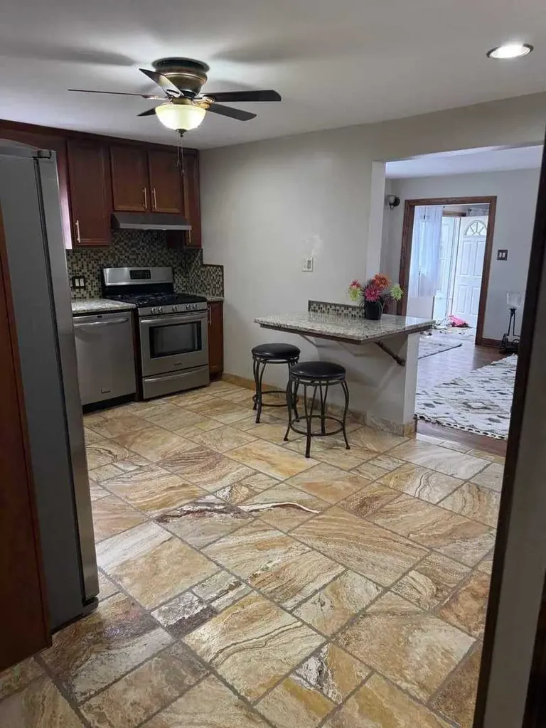 1010 Osmond Avenue Antioch IL 60002