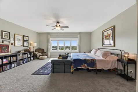 201 North Vail Avenue Arlington Heights IL 60004