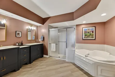 201 North Vail Avenue Arlington Heights IL 60004