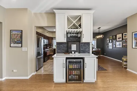 201 North Vail Avenue Arlington Heights IL 60004