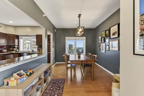201 North Vail Avenue Arlington Heights IL 60004