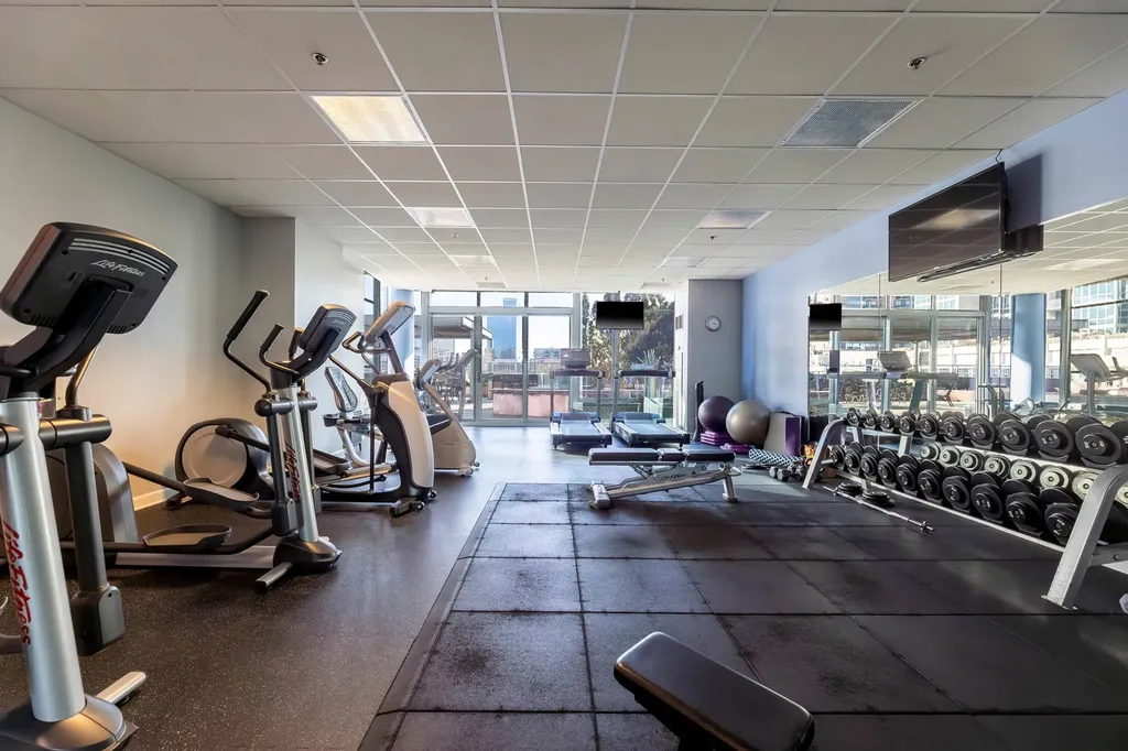 1600 South Prairie Avenue Chicago IL 60616