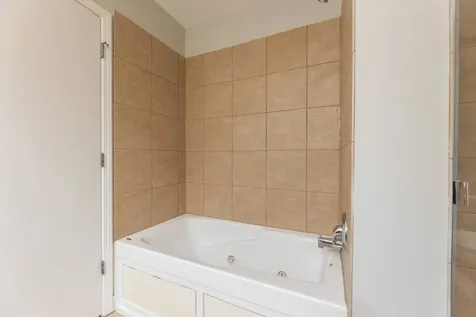 1600 South Prairie Avenue Chicago IL 60616
