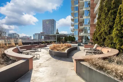 1600 South Prairie Avenue Chicago IL 60616