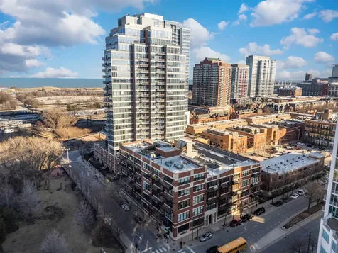 1600 South Prairie Avenue Chicago IL 60616