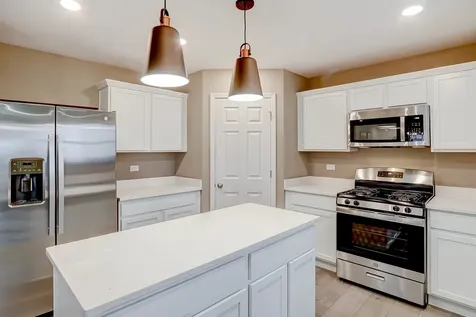 220 Piper Glen Avenue Oswego IL 60543