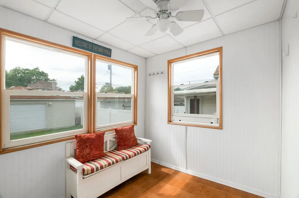 5424 North Mobile Avenue Chicago IL 60630
