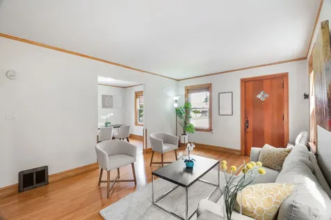5424 North Mobile Avenue Chicago IL 60630