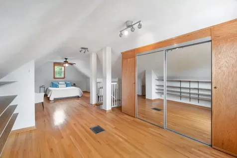 5424 North Mobile Avenue Chicago IL 60630