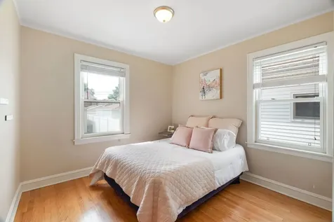 5424 North Mobile Avenue Chicago IL 60630
