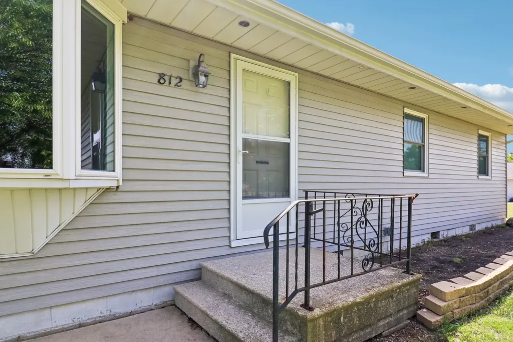 812 South Farrell Road Lockport IL 60441