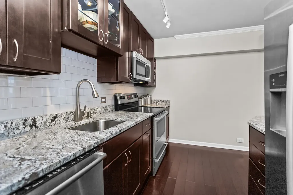 4250 North Marine Drive Chicago IL 60613
