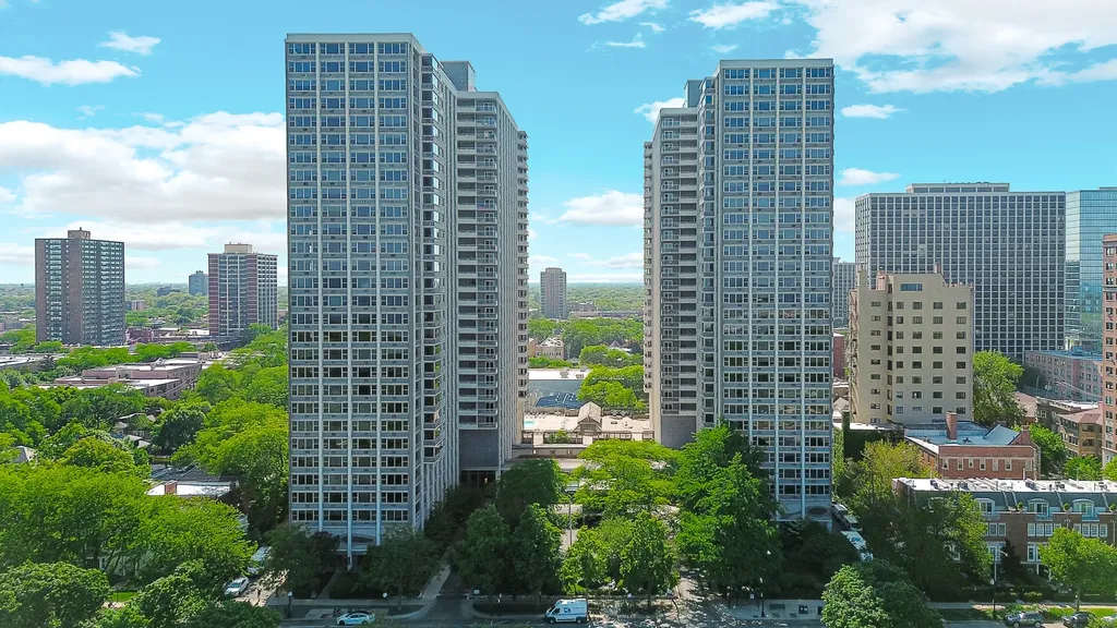 4250 North Marine Drive Chicago IL 60613
