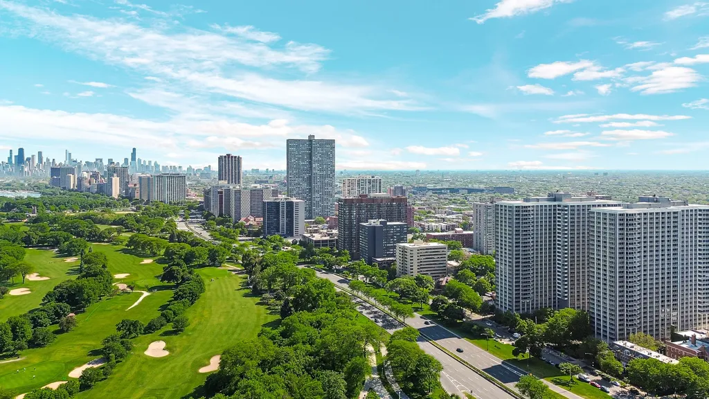 4250 North Marine Drive Chicago IL 60613