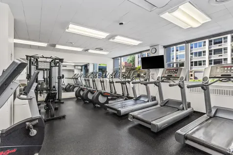 4250 North Marine Drive Chicago IL 60613