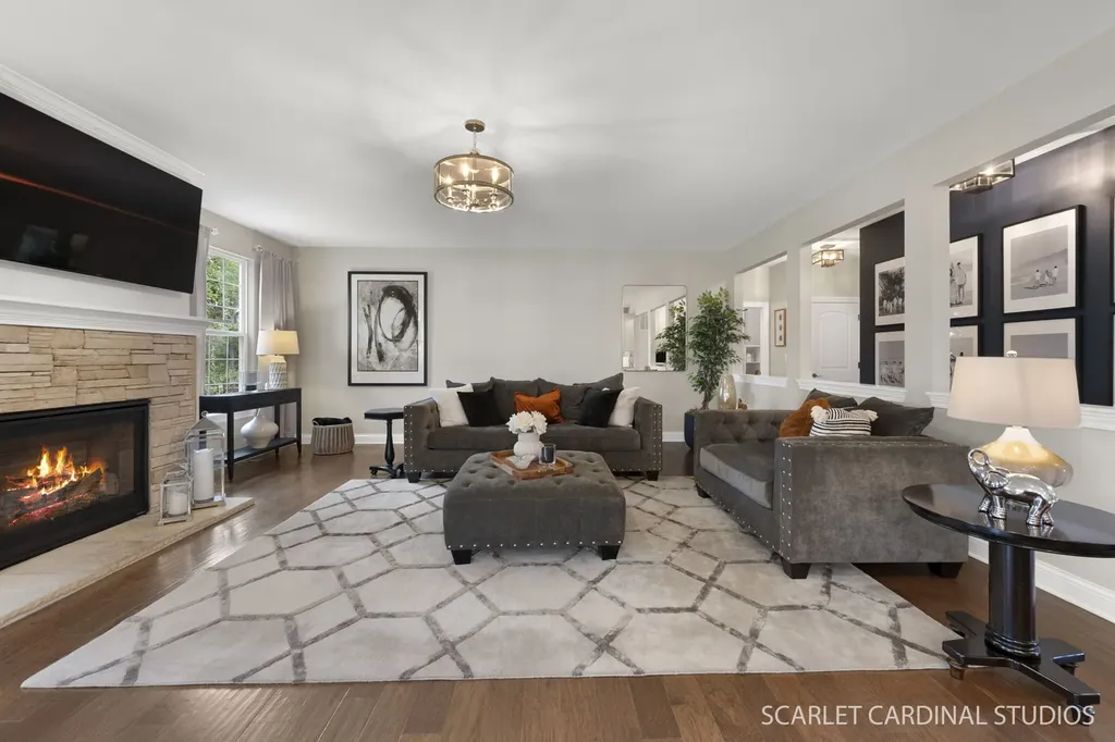 851 Heatherfield Circle Naperville IL 60565