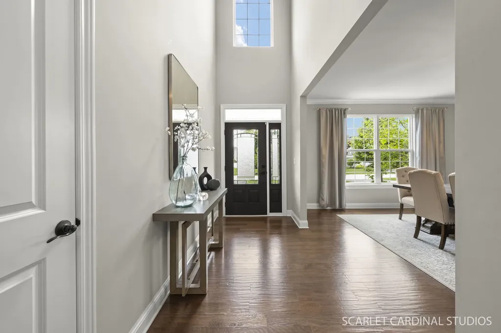 851 Heatherfield Circle Naperville IL 60565
