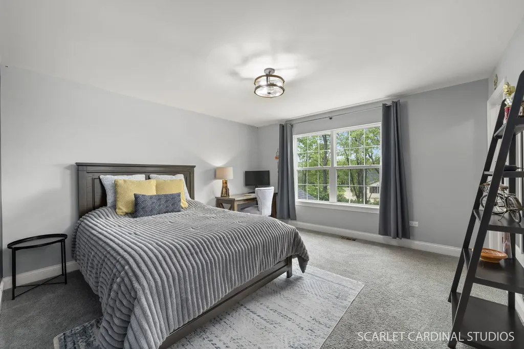 851 Heatherfield Circle Naperville IL 60565